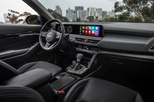 So sánh Skoda Kushaq và Kia Seltos: Mẫu SUV nào đáng mua hơn?