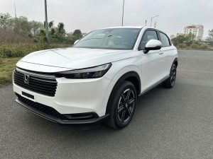 So sánh Skoda Kushaq và Honda HR-V: Nên mua xe nào năm 2026?