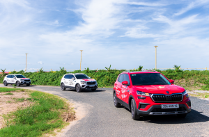 So sánh Skoda Kushaq và Mazda CX-3: Chênh nhau 10 triệu nên mua xe nào năm 2026?
