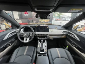 So sánh Skoda Kushaq và Mitsubishi Xforce: Nên mua xe nào năm 2026?